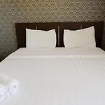 Exclusive 1BR Apartment The Wave Kuningan near Epicentrum By Travelio